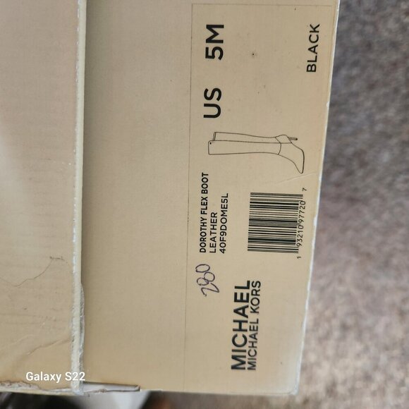 Michael Kors Women's Dorothy Flex Black Leather Boots Size 5M. NIB. - Picture 13 of 13